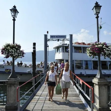 Apartamento Sleeps 6 Germignaga