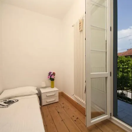 Sleeps 6 * Germignaga