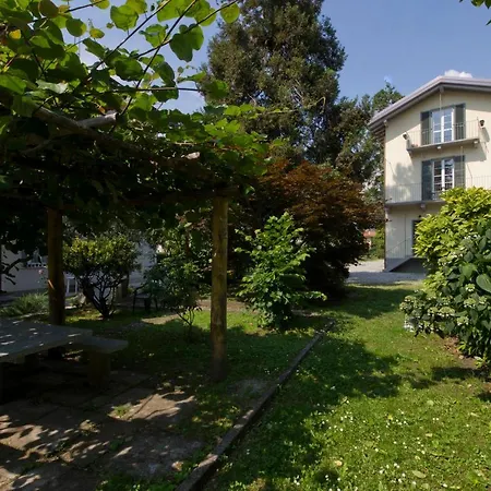 Apartamento Sleeps 6 Germignaga
